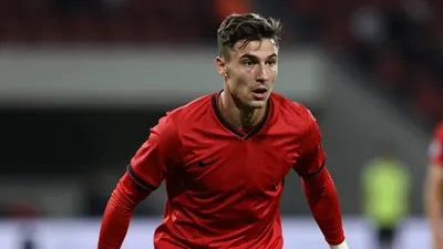 Liverpool F.C. Defender Milos Kerkez reveals the physical limits of Andoni Iraola's pressing system after the 2-0 win...