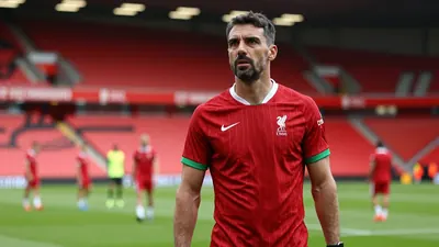 Liverpool FC is set to complete a blockbuster transfer for French forward Bradley Barcola, with Fabrizio Romano...