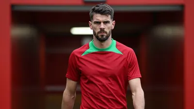 In the 90+6 minute of the 2-2 draw between Newcastle United and Liverpool, VAR confirmed a penalty for Liverpool after...