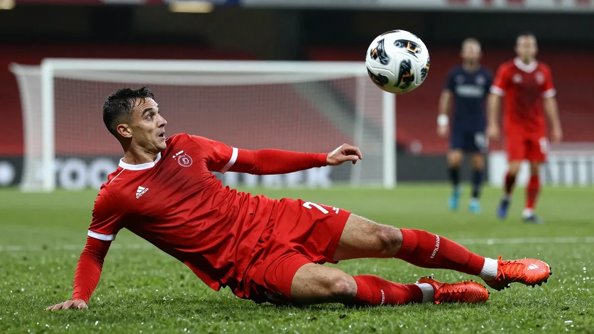 Liverpool F.C.: A 1-0 win at Bournemouth gave Liverpool F.C