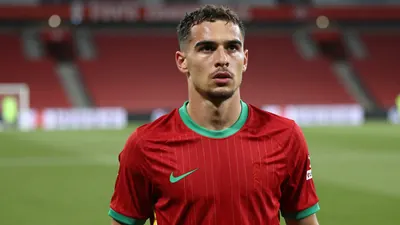 Liverpool F.C. transfer target Bradley Barcola may prefer joining the Reds over Arsenal, according to former England...
