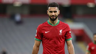 Liverpool F.C. defender Virgil van Dijk praises summer signings Jérémy Jacquet and Ronald Araújo